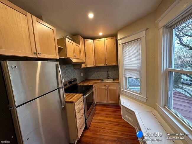Foto del edificio - 1 br, 1 bath Condo - 612 Springfield Ave #2S