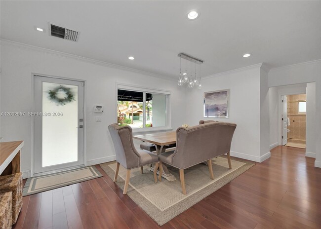 Foto del edificio - 6134 SW 28th St