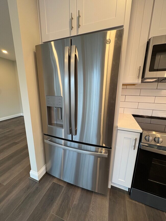 Foto del edificio - 3600 Moss Side Ave