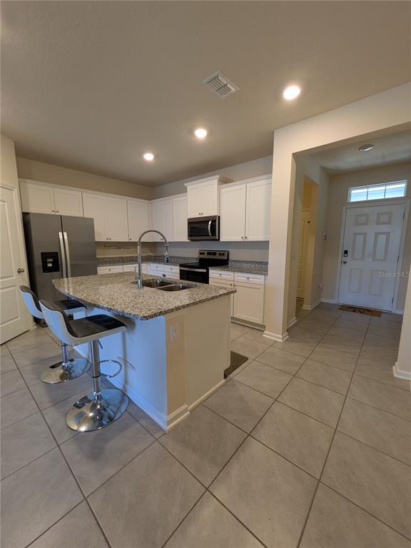 Building Photo - 159 Redbud Rd