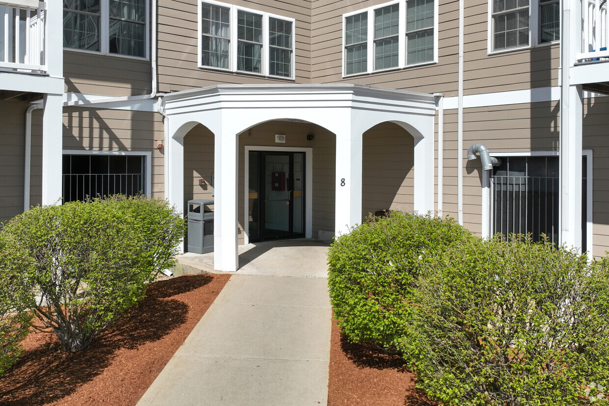 Entrance - Walnut Place Condominiums