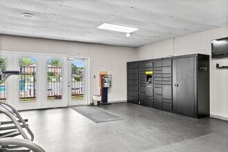 Interior Photo - Skyland Pointe