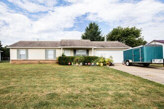 Building Photo - 277 Christy Ln