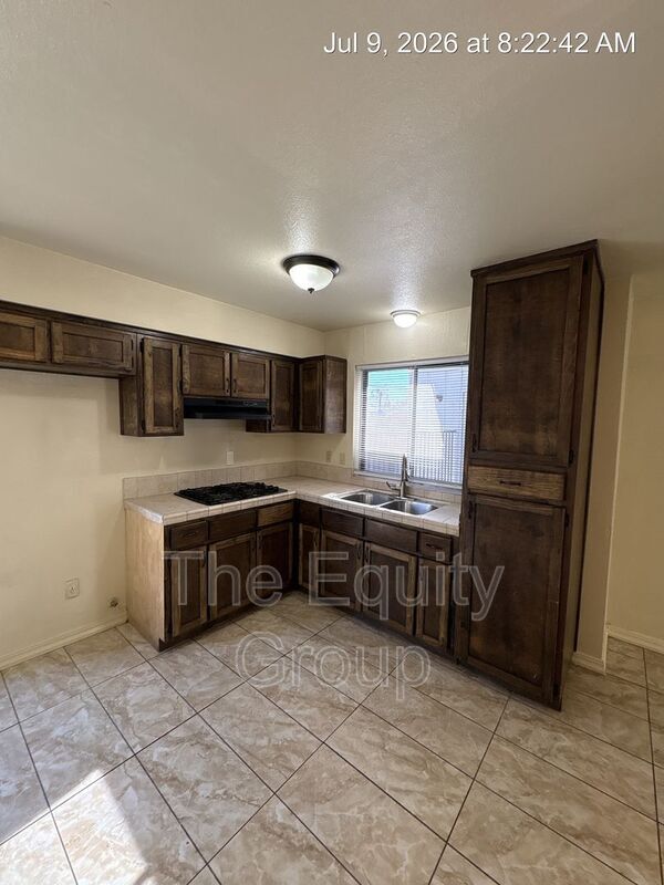Foto del edificio - 415 N West St