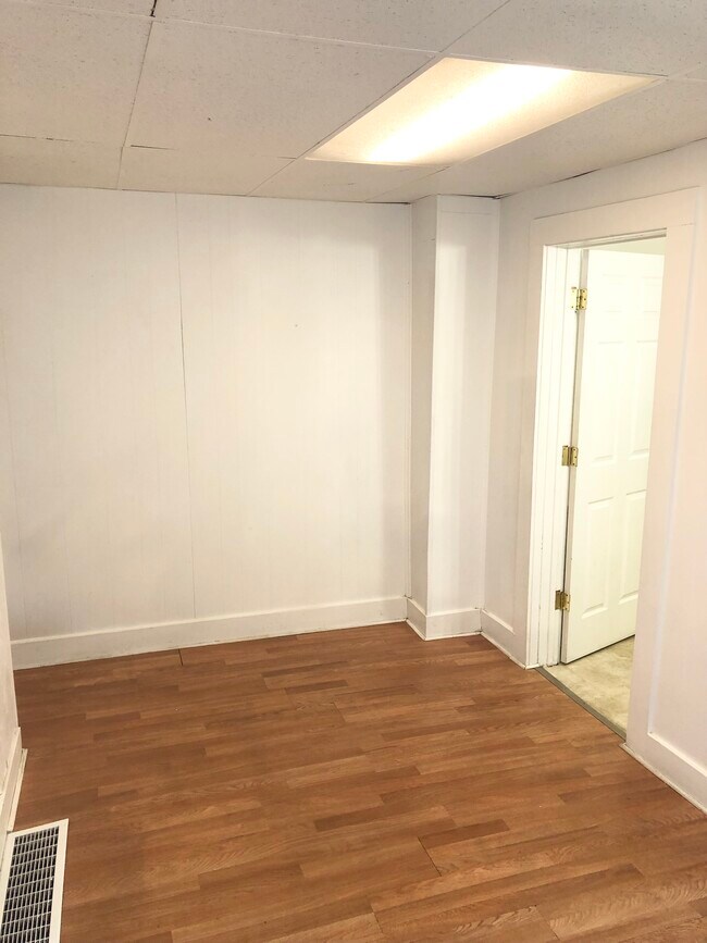 Foto del edificio - 713 E Michigan St