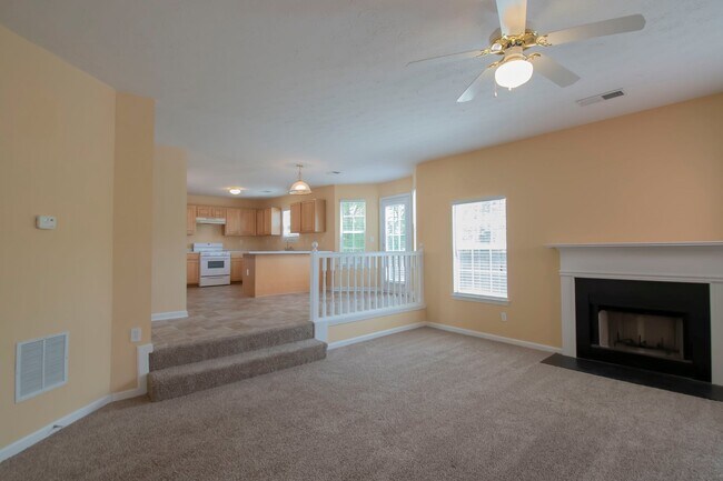 Building Photo - Impressive 3 Bed, 2.5 Bath Home