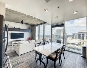 Foto del edificio - 155 S Court Ave