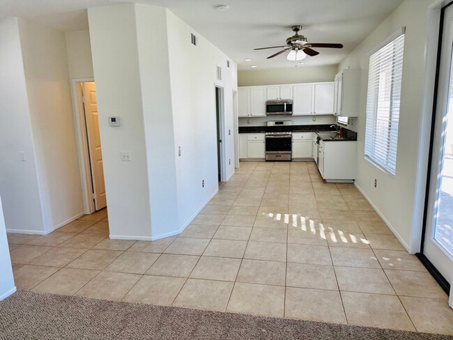 Foto del edificio - 807 Allen Dr