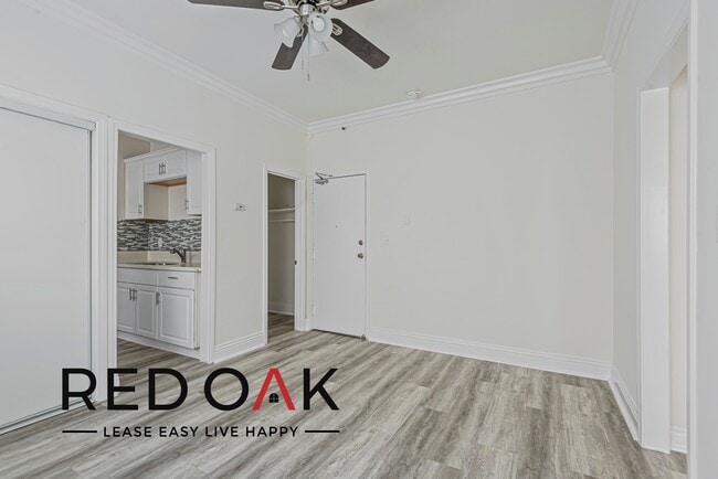 Building Photo - 2743 San Marino St