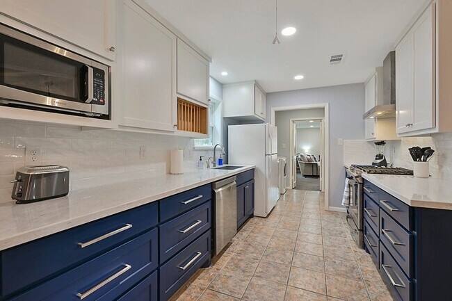 Foto del edificio - 1909 Langford St