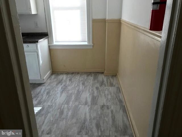Building Photo - 428 Royden St