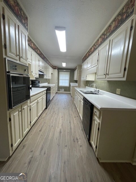 Building Photo - 35 Pine Meadow Cir