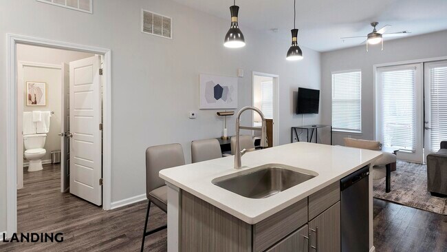 Foto del edificio - 5340 Periwinkle Hl Ave