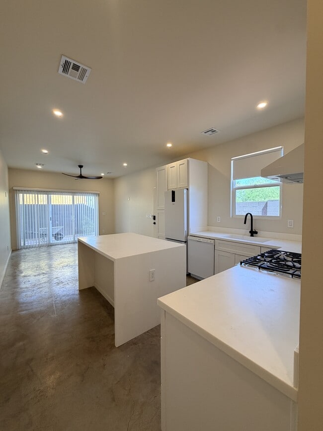 Photo - 1122 E McKinley St (Phoenix, AZ) House