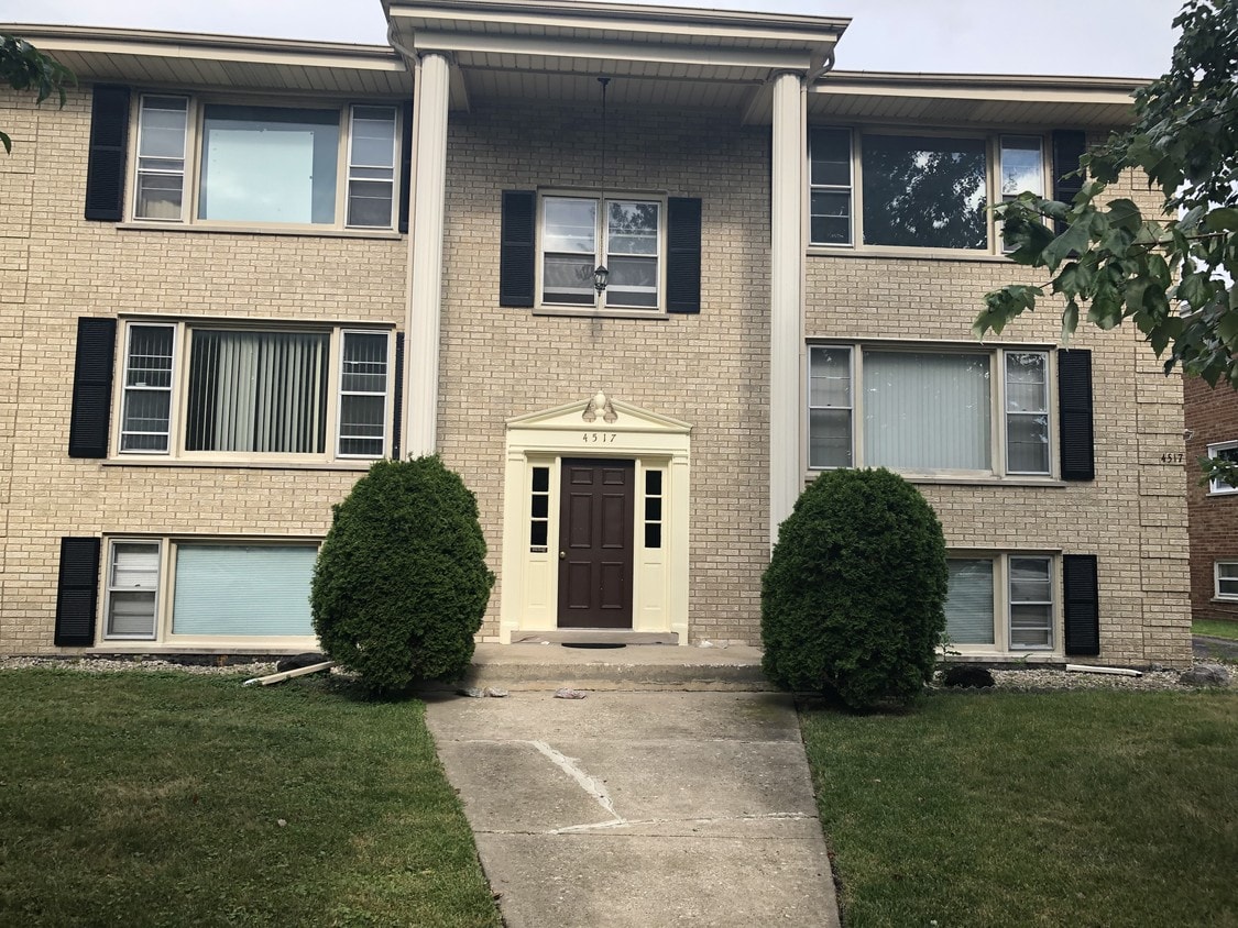 Primary Photo - 4603 Grove Ave