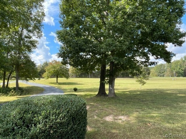 Foto del edificio - 4664 Bell Rd