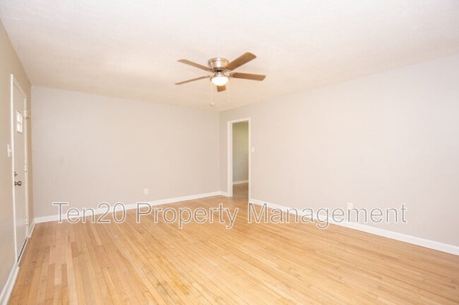 Building Photo - 2671 Dalewood Dr