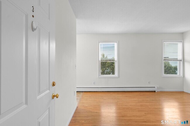 Foto del edificio - 18 Kelley St