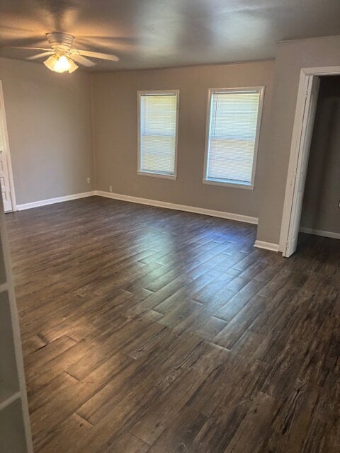 Building Photo - "Charming 3-Bed, 2-Bath Retreat in Whitesboro - 1320 Sq Ft of Cozy Living with Bonus living space...