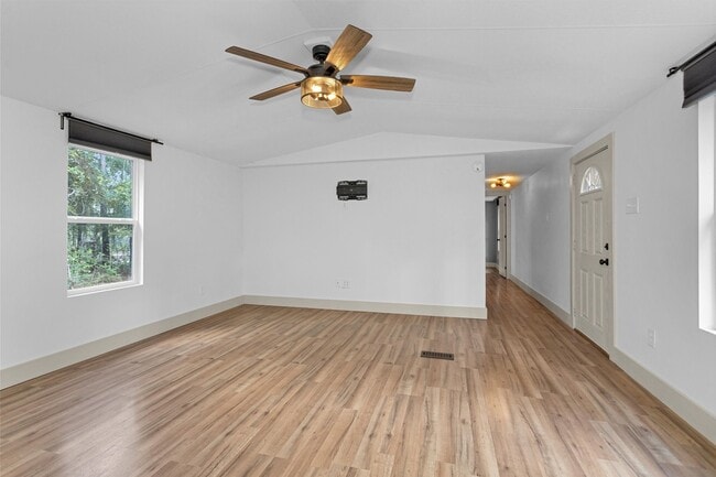 Foto del edificio - 5500 Penny Rd