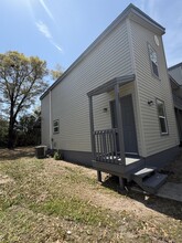 Building Photo - 124 Hampton Dr