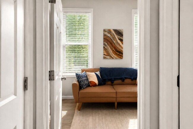 Building Photo - 2813 Gerard St