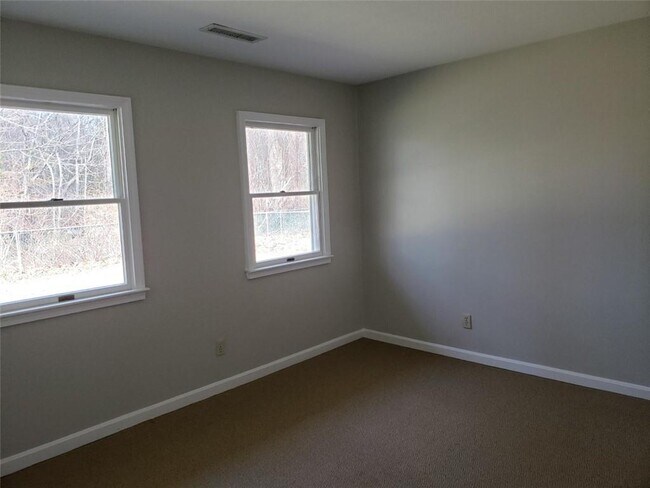 Building Photo - 224 Signal Rock Dr