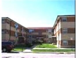 Foto del edificio - 843 W 123rd St