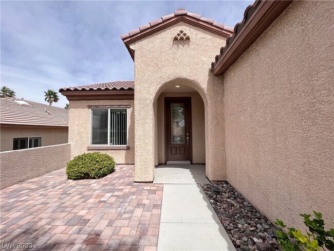 Foto del edificio - 3060 Brownbirds Nest Dr