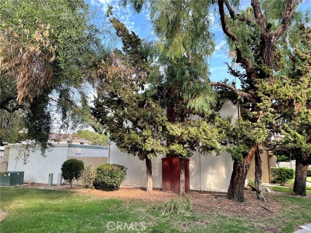Building Photo - 1722 Mitchell Ave