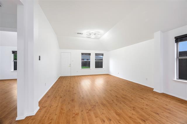 Foto del edificio - 1001 Campbell Dr