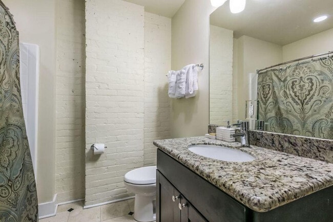 Foto del edificio - 201 Magazine St