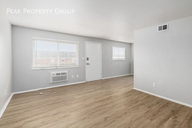 Foto del edificio - 611 Riverview Dr