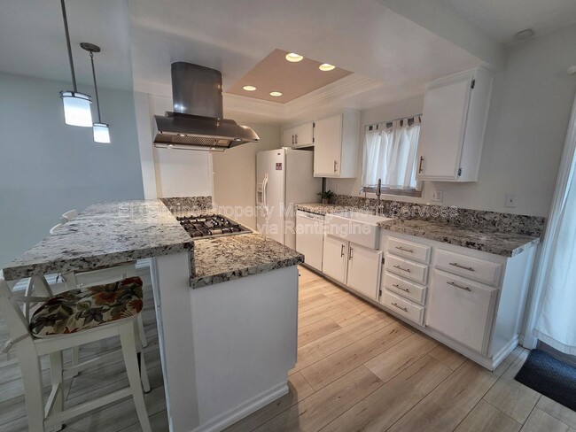 Building Photo - 2520 Graham Ave