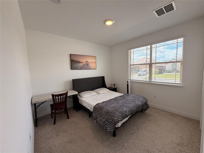 Building Photo - 18017 Stefano Dr