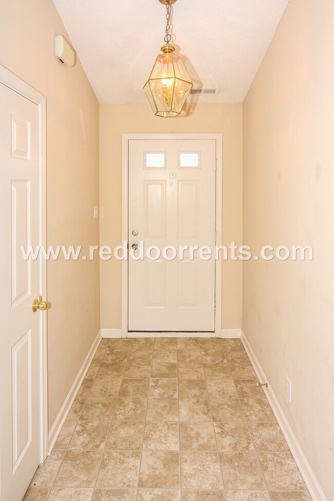 Building Photo - Coming Soon! Cozy Fishers Home