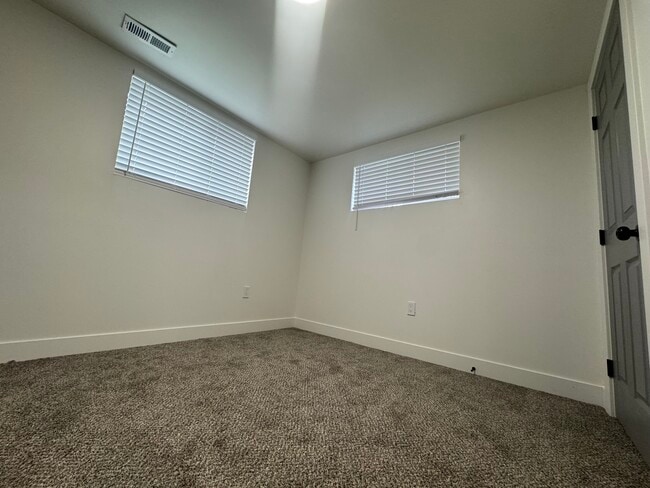 Foto del edificio - 2171 W Kirkham Way