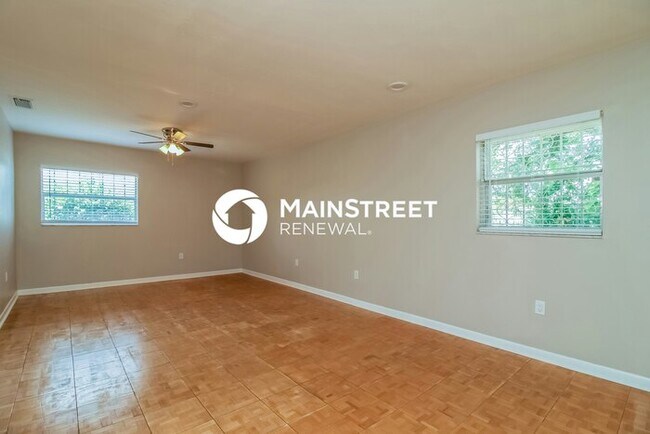Building Photo - 3 Bedroom Pet-Friendly Home in Brandon, FL...