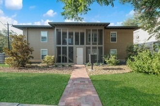 Building Photo - 442 E Huisache Avenue - Unit C