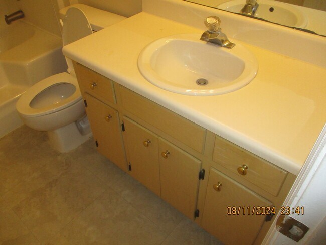 Building Photo - 2307 Old Dominion Rd