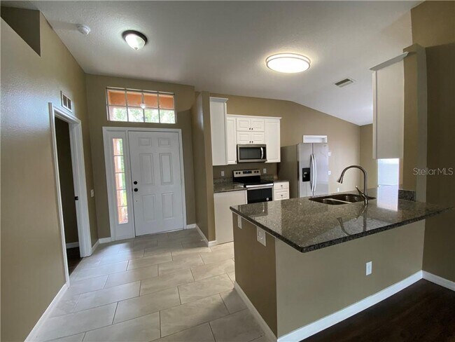 Building Photo - 13023 Early Run Ln