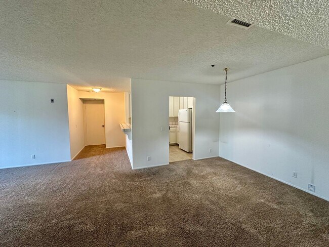 Foto del edificio - JOIN US THURSDAY 7/11 AT 3:30 PM FOR AN OP...