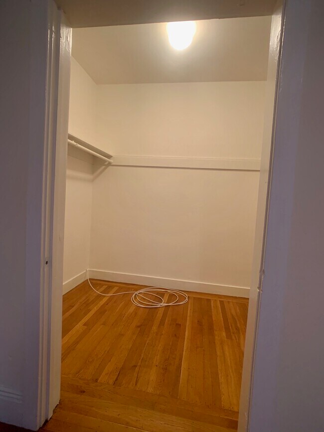 Foto del edificio - 230 Oak St