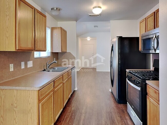 Foto del edificio - 14238 Bonham Oaks Ln