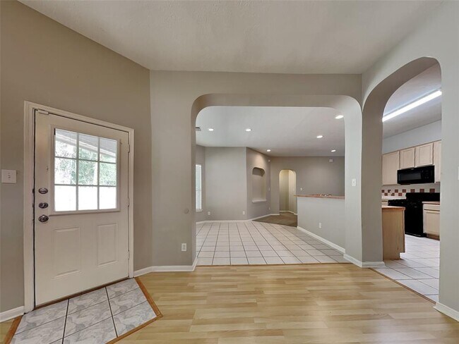 Building Photo - 18203 Polo Meadow Dr
