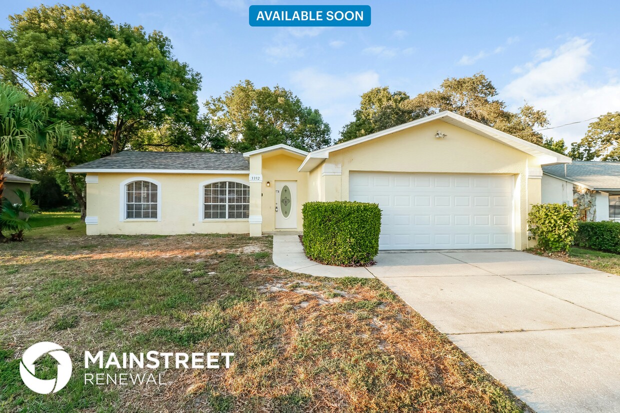 Foto principal - 3392 Ambassador Ave