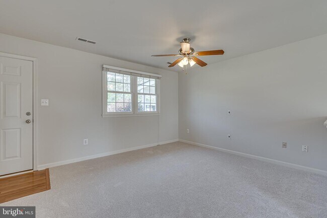 Foto del edificio - 1420 Knight Ave