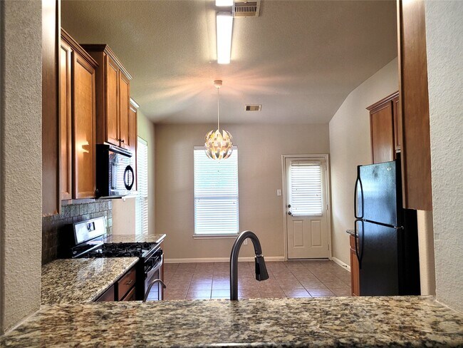 Foto del edificio - 6042 Starbrook Creek Dr