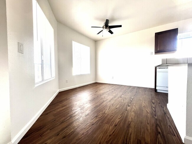 Foto del edificio - 5604 Lauretta St