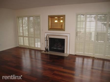 Foto del edificio - 1500 Hidden Valley Ln